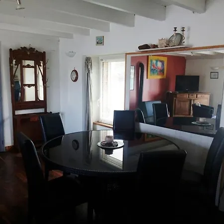 La maison du Lenn face à la mer Louannec Chambre photo