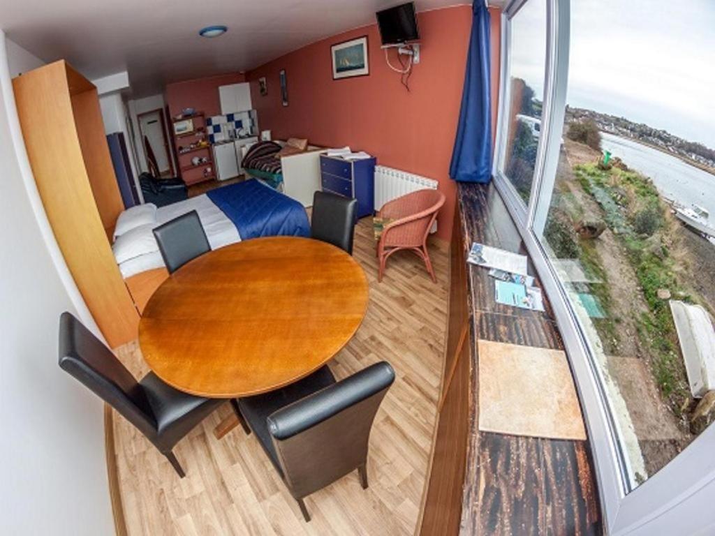 La Maison Du Lenn Face à La Appartement